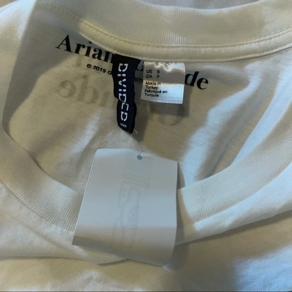 NWT Ariana Grande White Graphic Tee Shirt - Picture 3 of 6